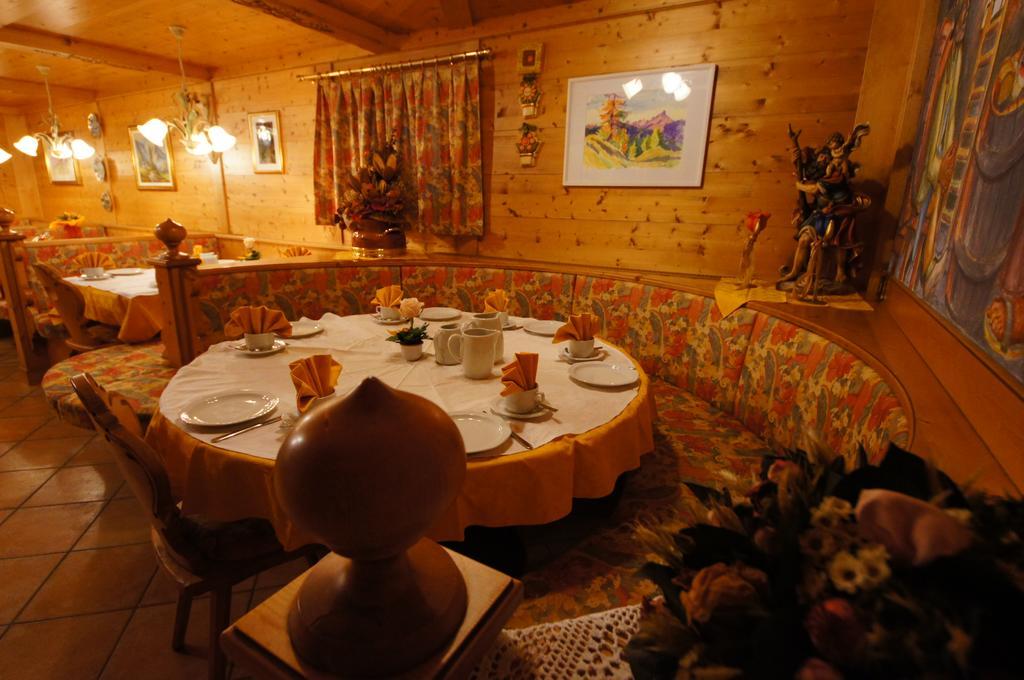 Apartament Ciasa Complojer La Val Zewnętrze zdjęcie
